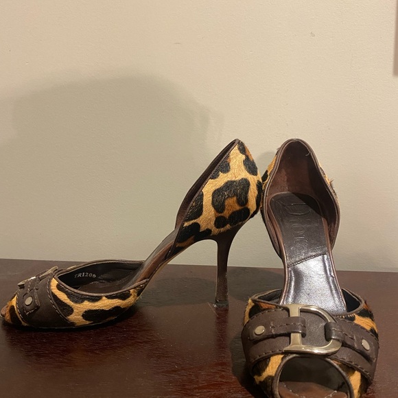 Christian Dior Vintage Leopard Calf CD Logo Pumps - Picture 6 of 6